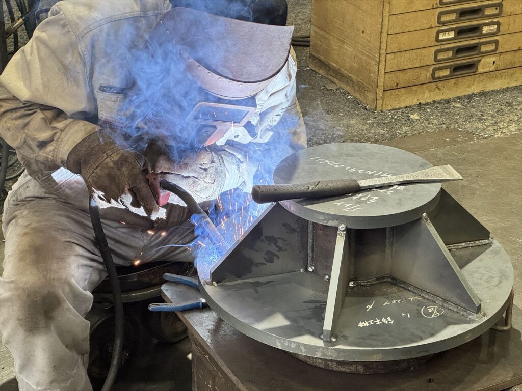 製缶溶接